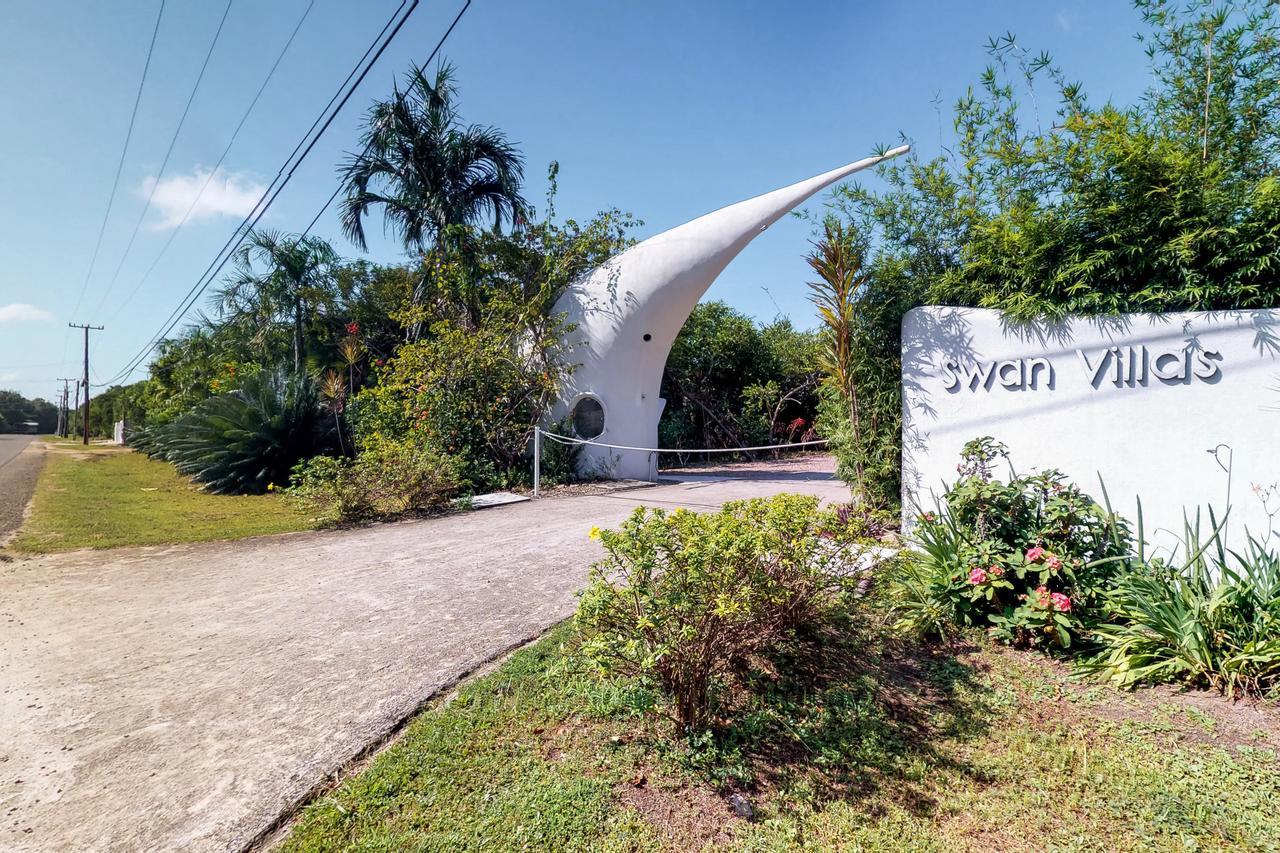 Swan Villas Maya Beach エクステリア 写真
